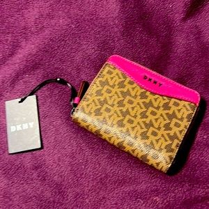 DKNY wallet